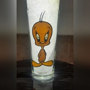 Looney Tunes Collector Glass